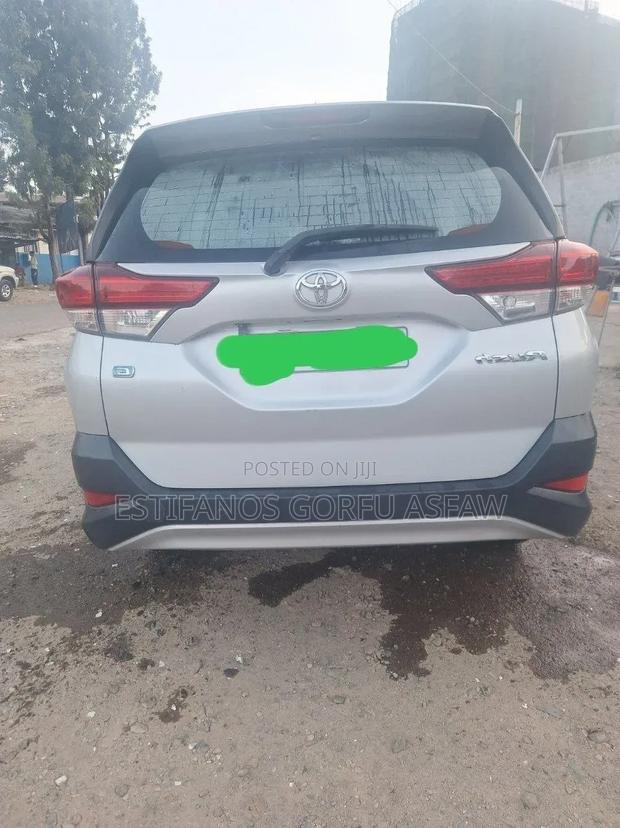 Toyota Rush 2021 Gray