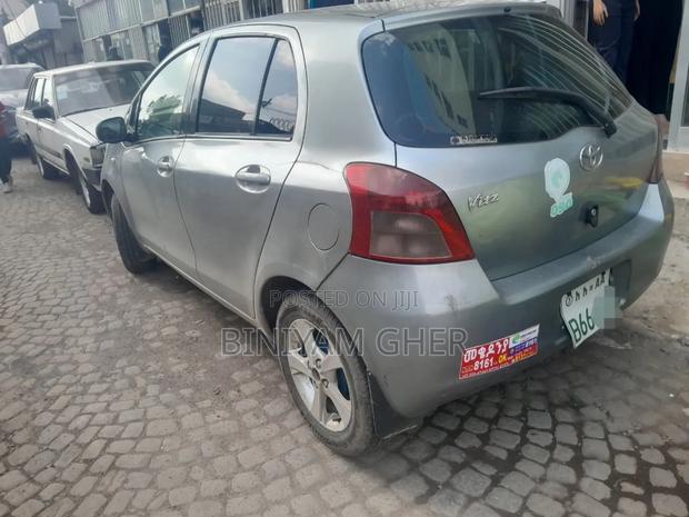 Toyota Yaris 2006 Gray