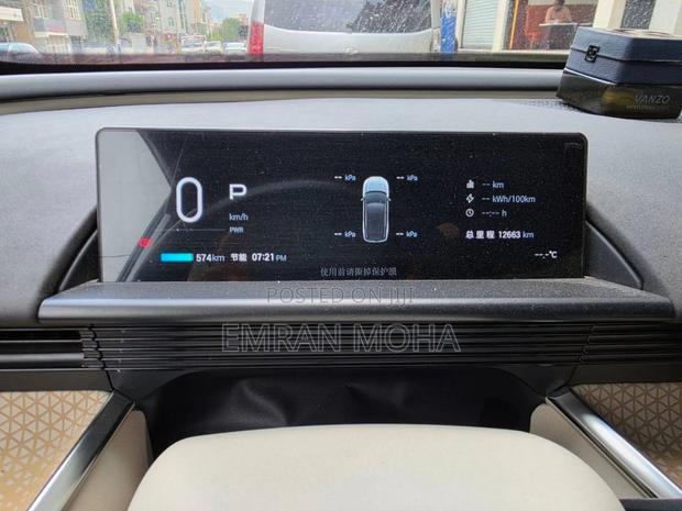 Toyota bZ3 2025 White