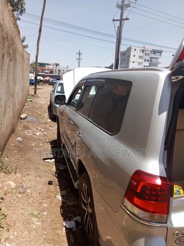 Toyota Land Cruiser 2020 Silver