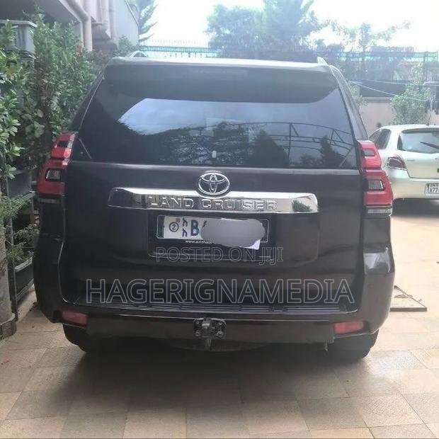 Toyota Land Cruiser Prado 2018 Black