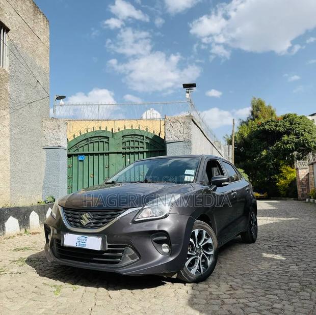 Suzuki Baleno 2022 Gray