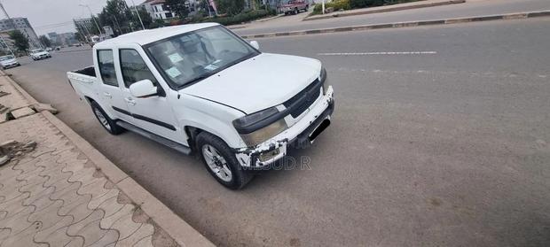 Car 2014 White