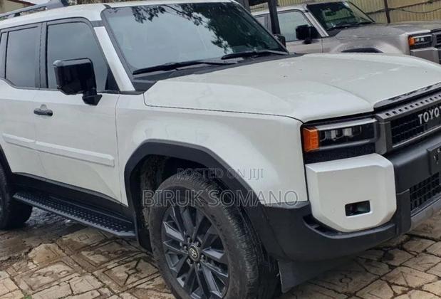 Toyota Land Cruiser Prado 2025 Off white