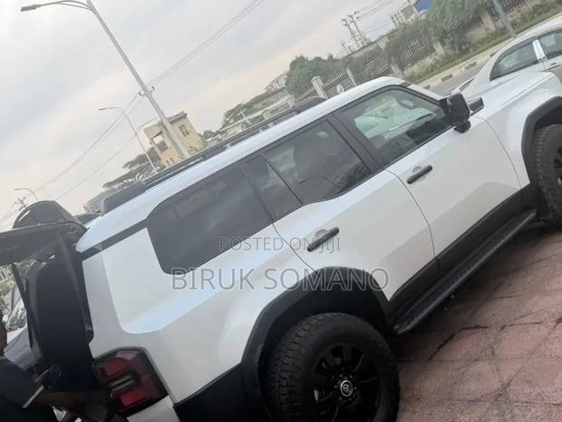 Toyota Land Cruiser Prado 2025 Off white