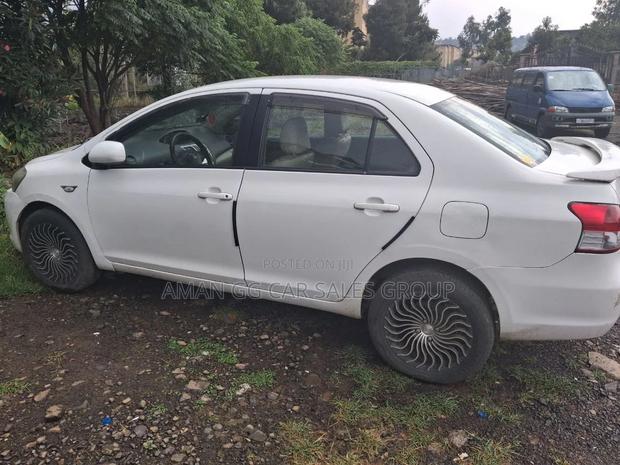 Toyota Yaris 2007 White