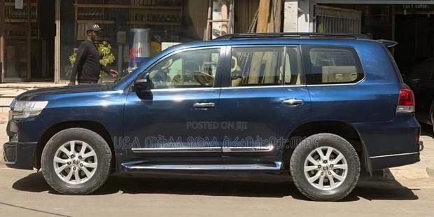 Toyota Land Cruiser 2017 Beige