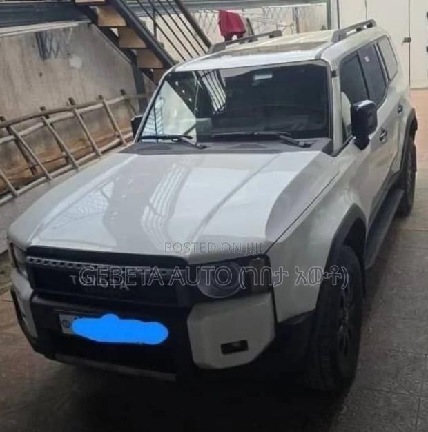 Toyota Land Cruiser 2023
