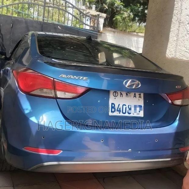 Hyundai Avante 2014 Blue