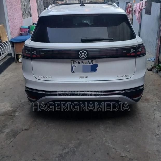 Volkswagen ID.6 2023 White
