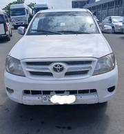 Toyota Hilux 2006 White for sale
