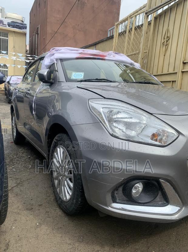 Suzuki Dzire 2022 Silver