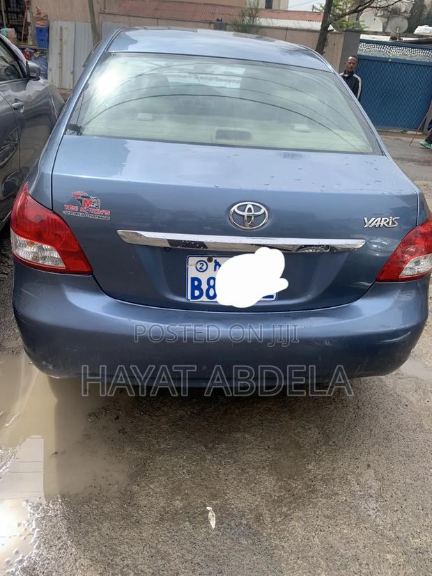 Toyota Yaris 2010 Blue