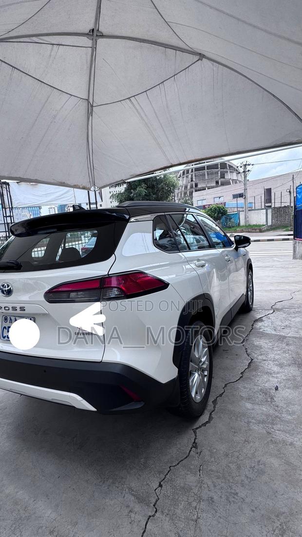 Toyota Corolla Cross 2023 White