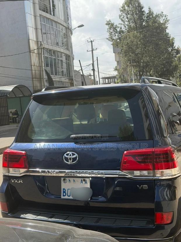 Toyota Land Cruiser 2019 Blue