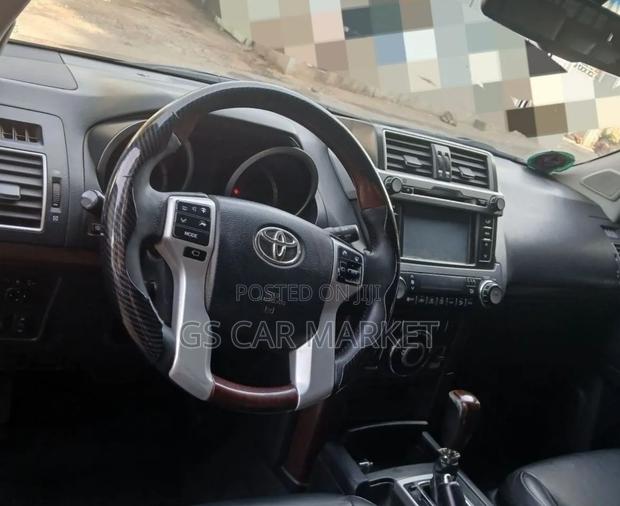 Toyota Land Cruiser Prado 2015 Gray