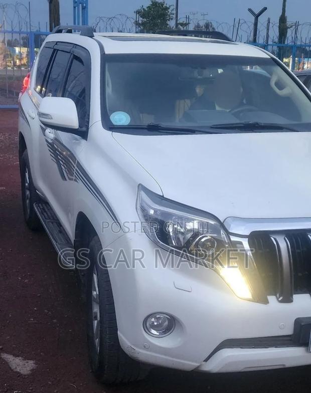 Toyota Land Cruiser Prado 2015 White