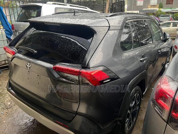 Toyota RAV4 2020 Gray