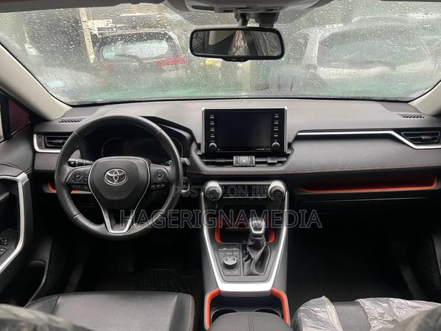 Toyota RAV4 2020 Gray