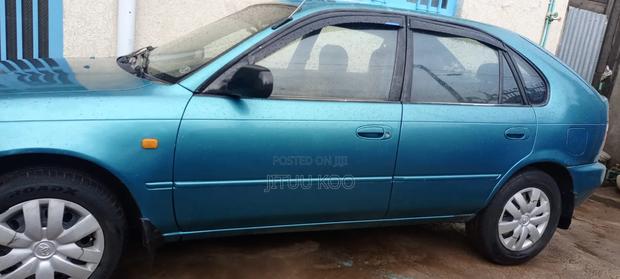 Toyota Corolla 1994 Blue