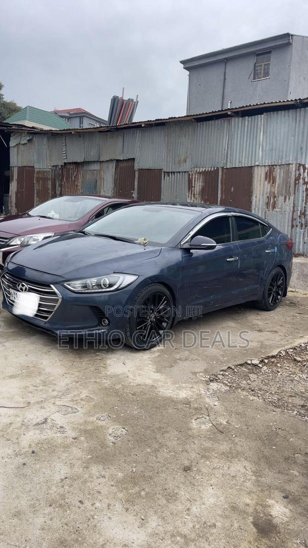 Hyundai Avante 2017 Blue