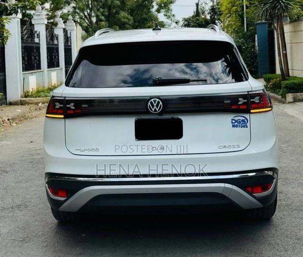 Volkswagen ID.6 2022 White