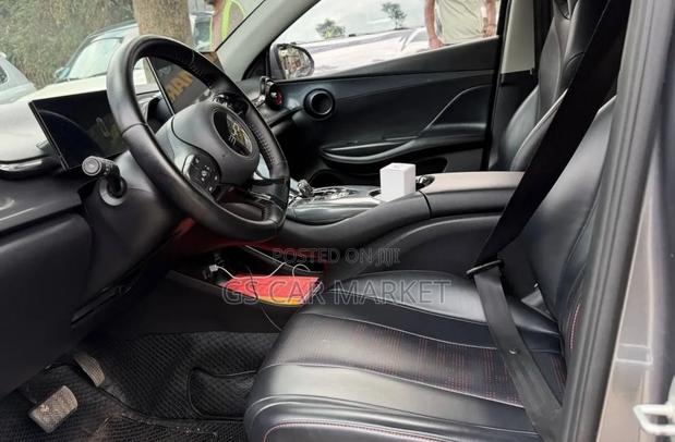 BYD E2 43 kWh 94 hp FWD 2025 Teal