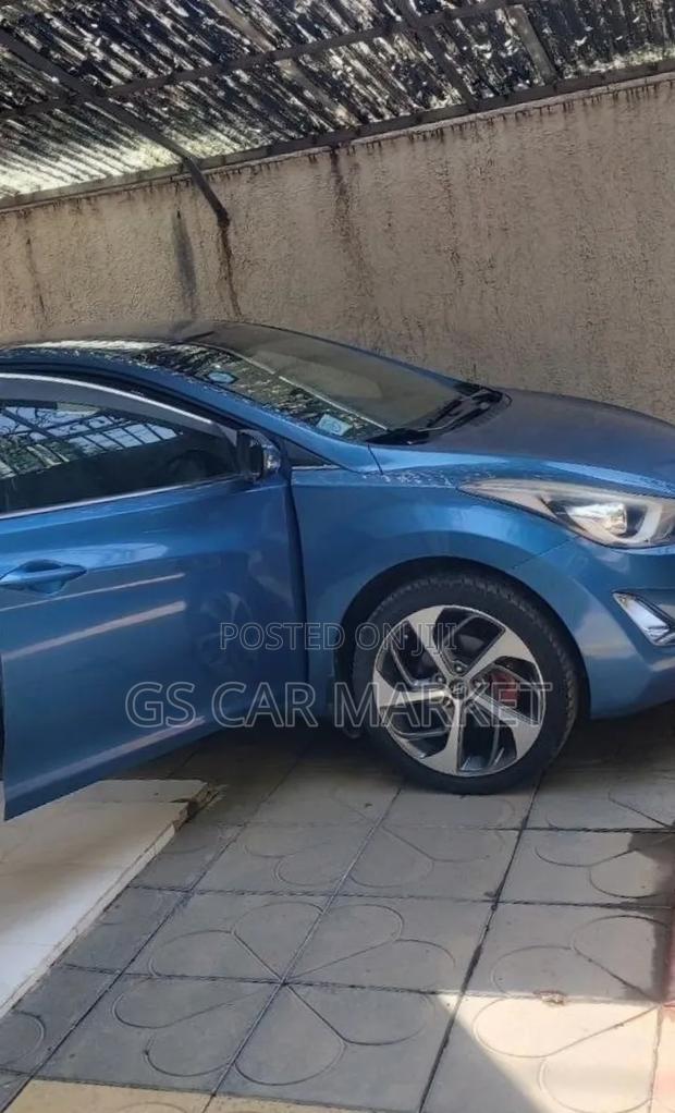 Hyundai Avante 2014 Teal