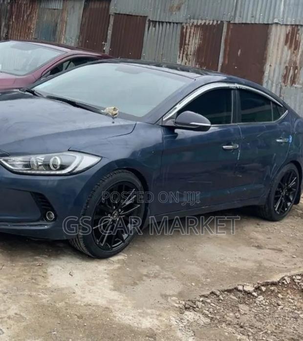 Hyundai Avante 2017 Gray
