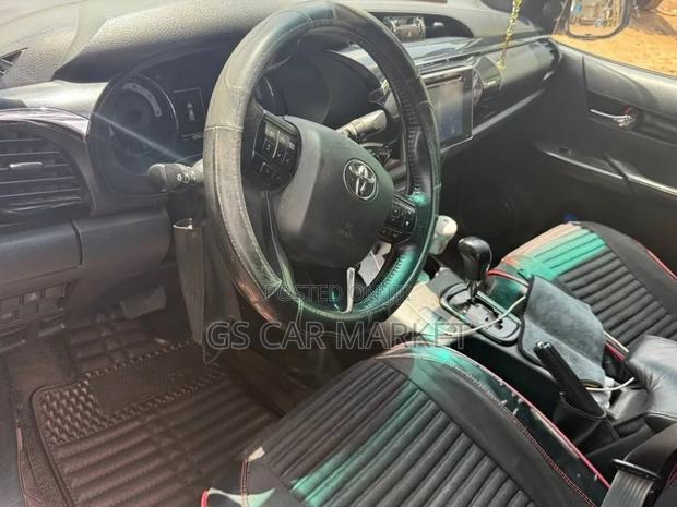 Toyota Hilux Revo Double Cab Deisel 2.8 AWD 2020 Teal