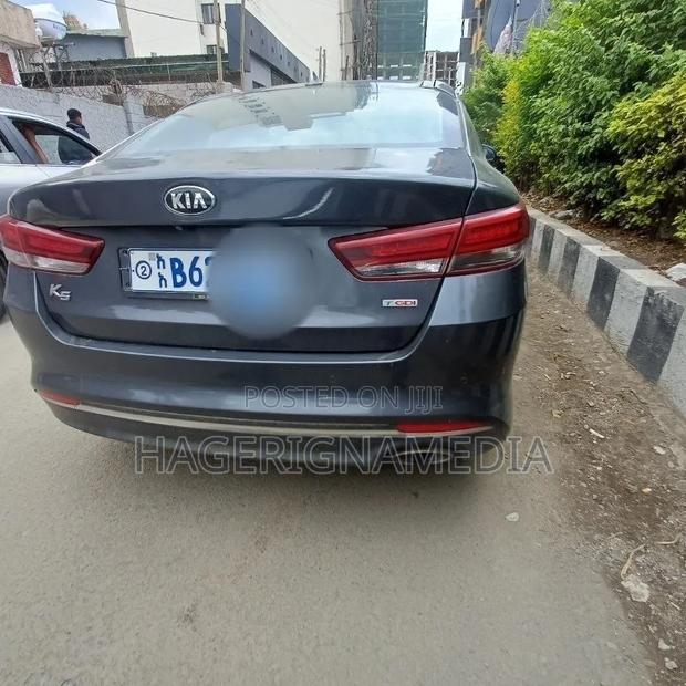 Kia K5 2016 Gray