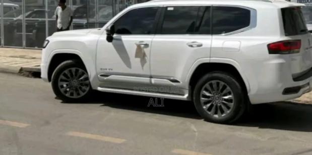 New Toyota Land Cruiser 2025
