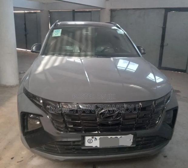 Hyundai Tucson 2022 Gray