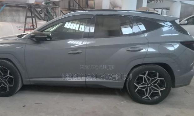 Hyundai Tucson 2022 Gray