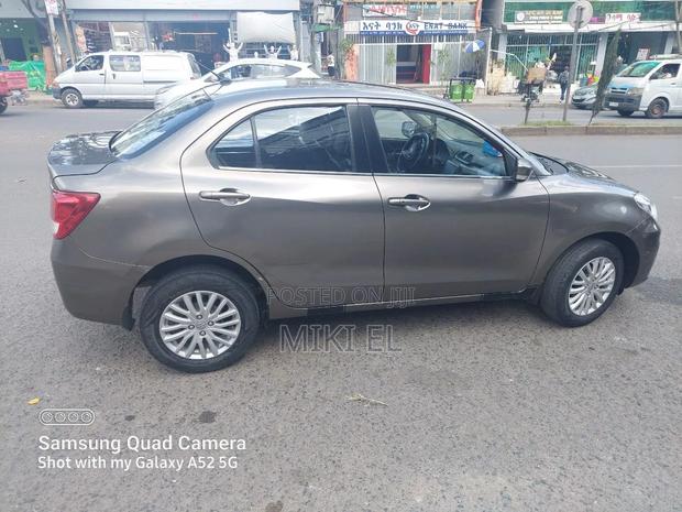 Suzuki Dzire 2022 Gray