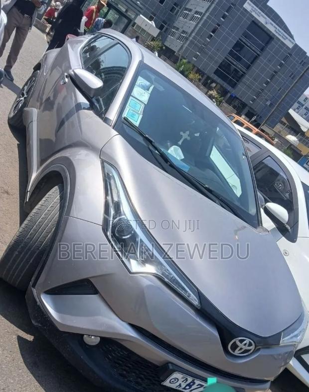 Toyota C-HR 2020 Silver