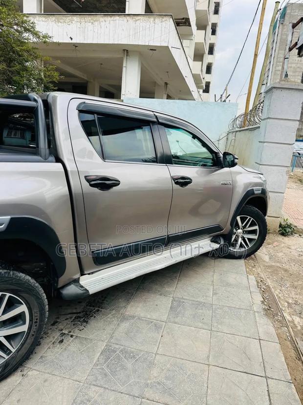 Toyota Hilux Revo Double Cab Deisel 2.4 RWD 2019