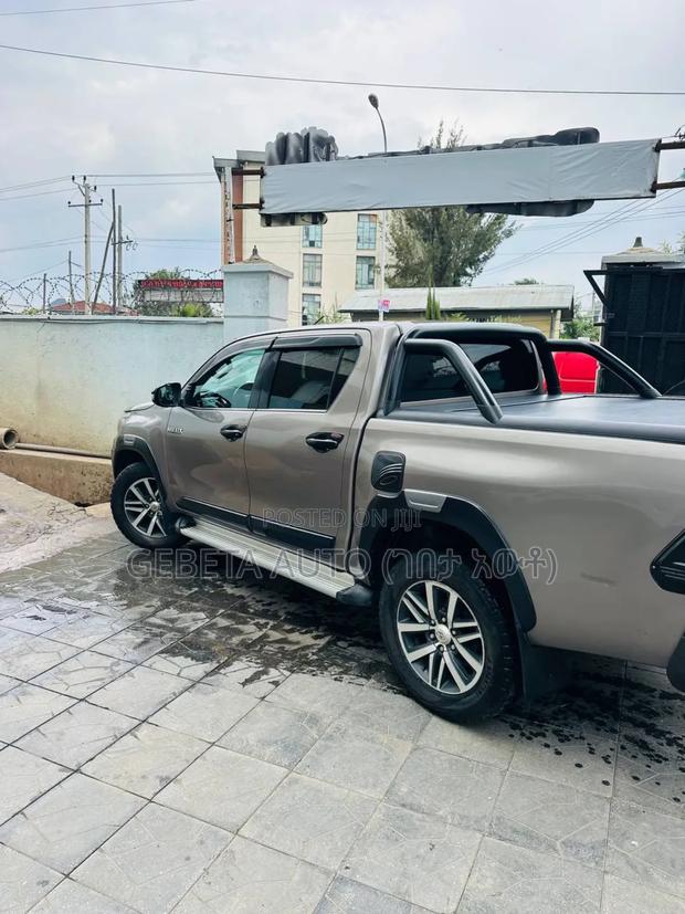 Toyota Hilux Revo Double Cab Deisel 2.4 RWD 2019