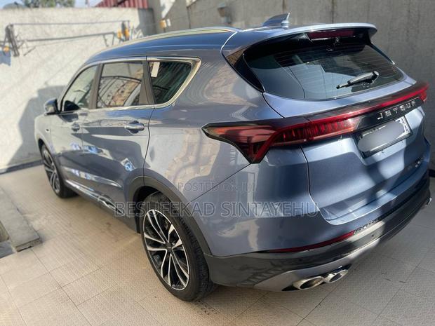 Jetour X70 Plus 1.5 7-Seater FWD 2022 Blue