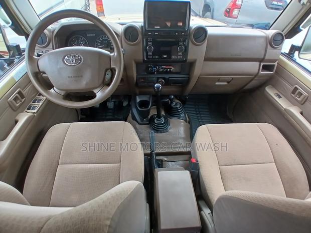 Toyota Land Cruiser 2020 Beige