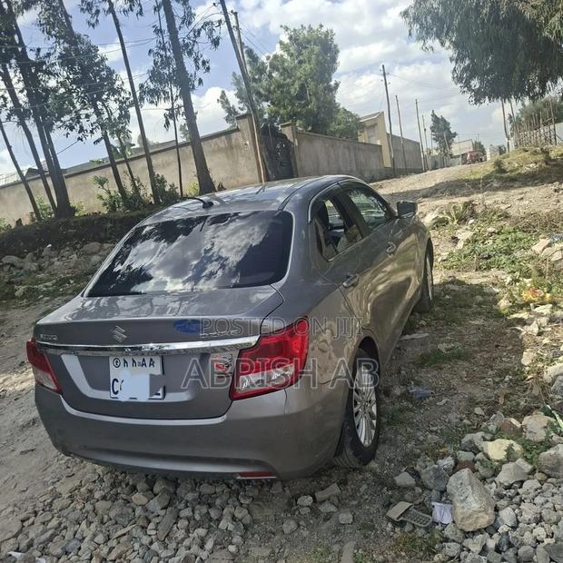 Suzuki Dzire 2021 Silver