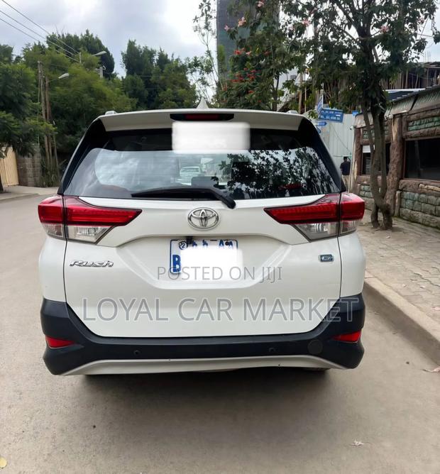 Toyota Rush 2021 White