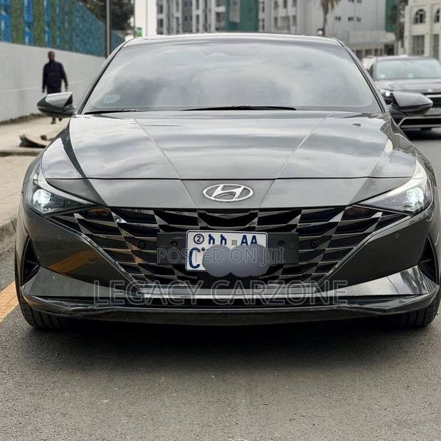 Hyundai Avante 2022 Gray