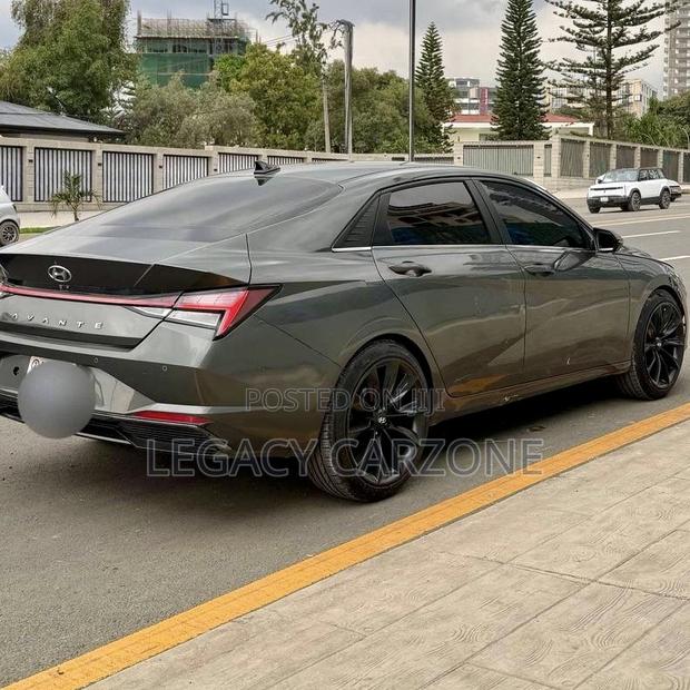 Hyundai Avante 2022 Gray