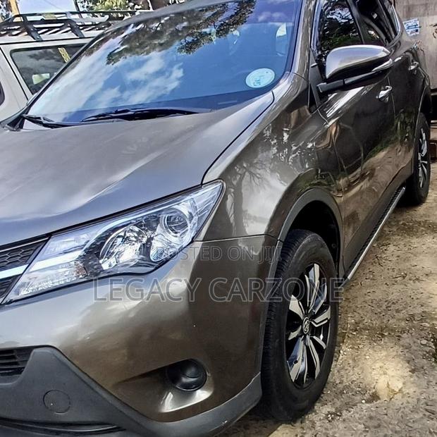Toyota RAV4 2013 Brown