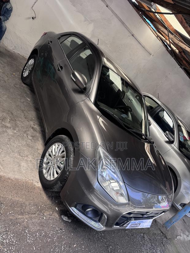 Suzuki Dzire 2022 Gray
