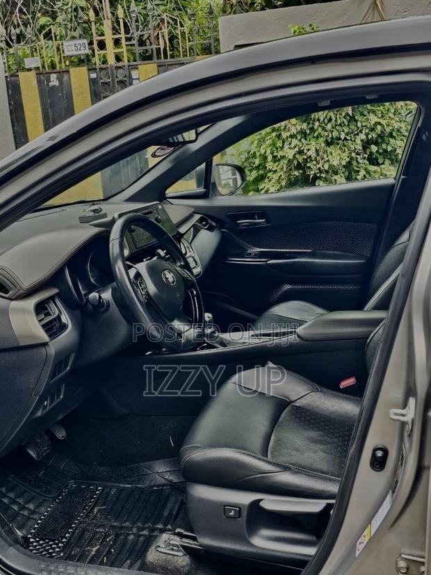 Toyota C-HR 2020 Silver