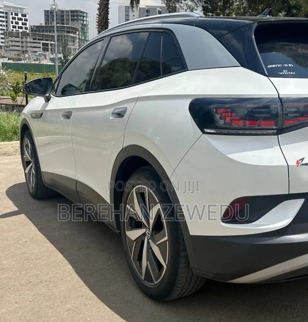 Volkswagen ID.4 2022 White