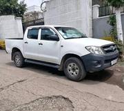 Toyota Hilux 2.0 VVT-i 2011 White for sale