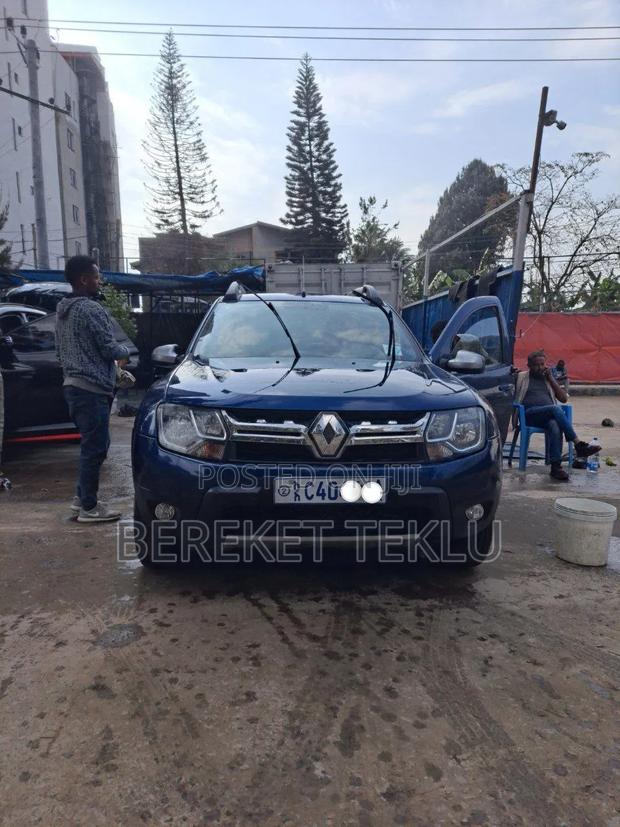 Renault Duster 2017 Blue